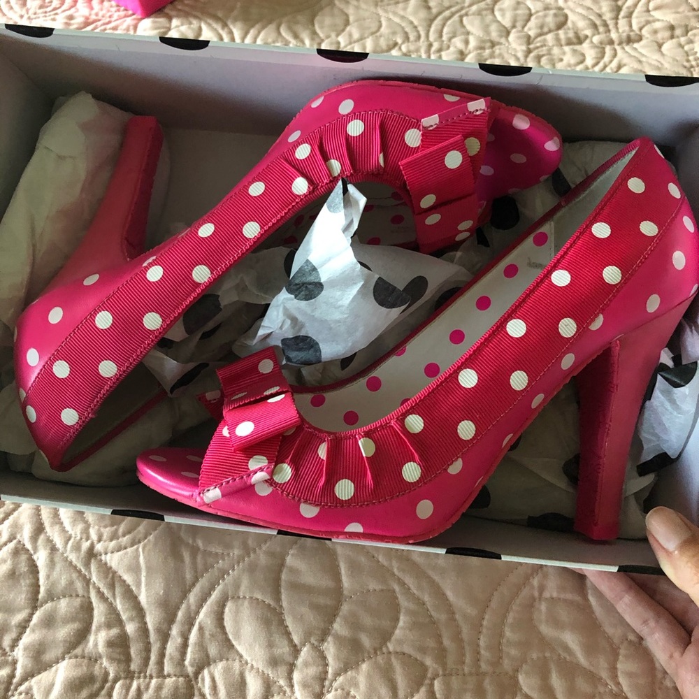 Pink polka dot high heels